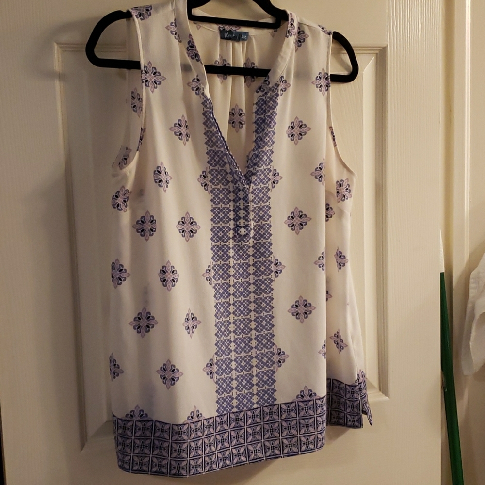 Women's Sleeveless Blouse
